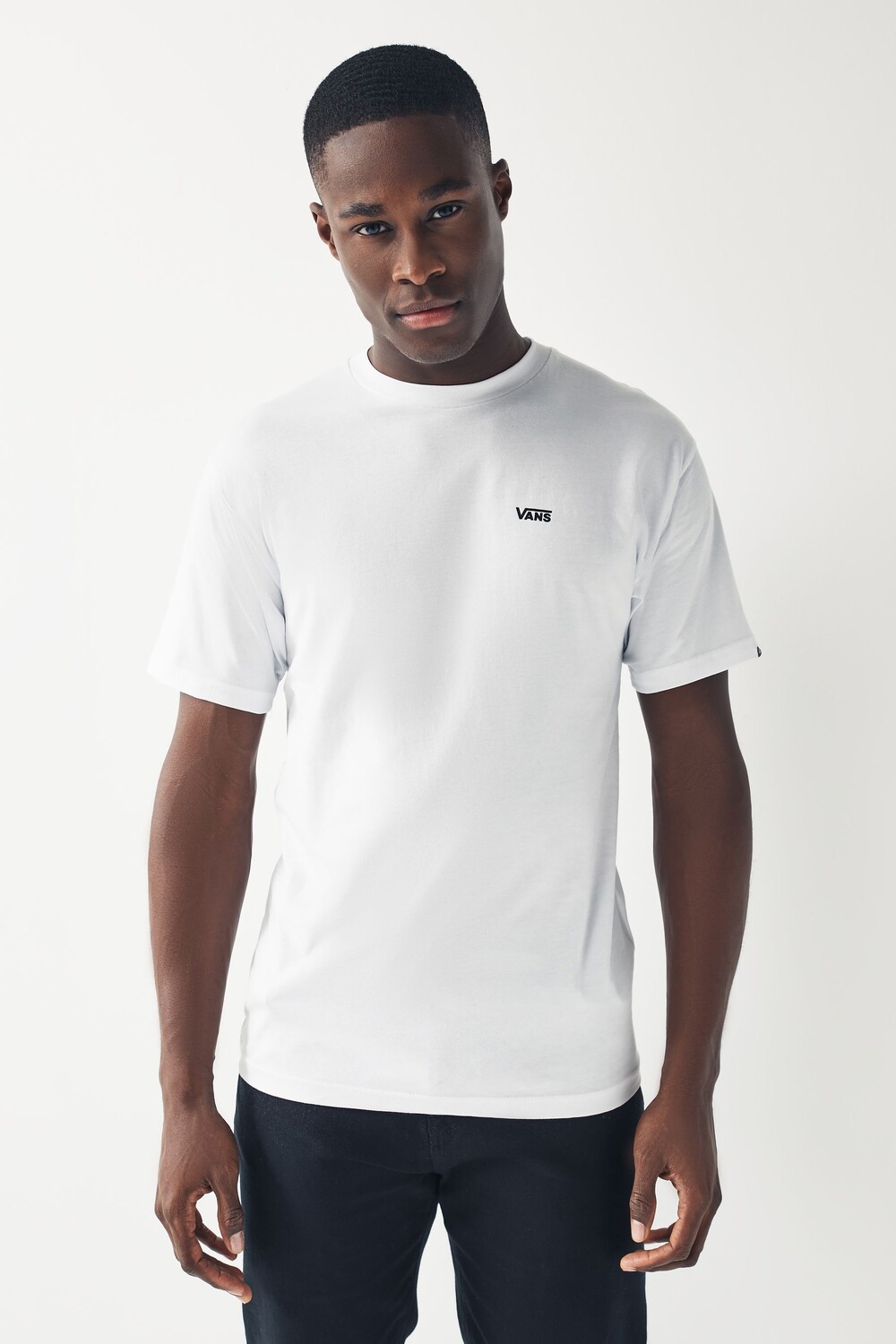 Мужская футболка с логотипом на левой груди Vans, белый
Мужская футболка с логотипом на левой груди Vans, белый