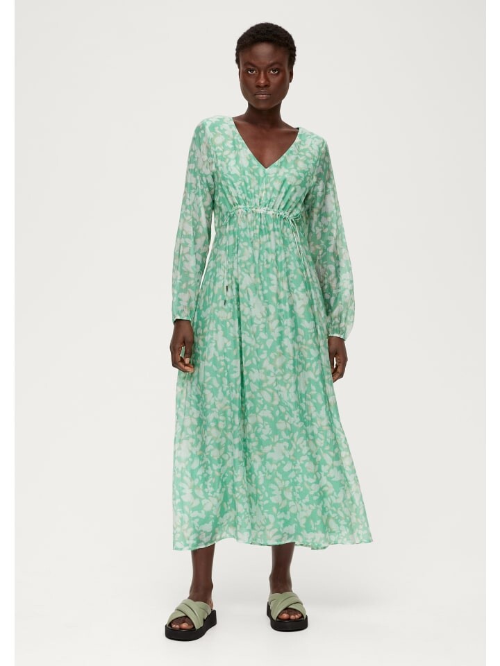 Длинное платье sOliver BLACK LABEL lang, цвет grün-mehrfarbig
Длинное платье sOliver BLACK LABEL lang, цвет grün-mehrfarbig