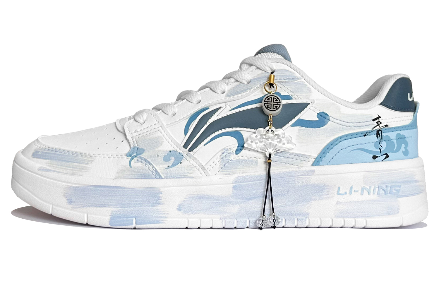 LINING Acer Truncatum амортизирующие легкие нескользящие низкие скейтерские кроссовки men's белый синий
LINING Acer Truncatum амортизирующие легкие нескользящие низкие скейтерские кроссовки men's белый синий