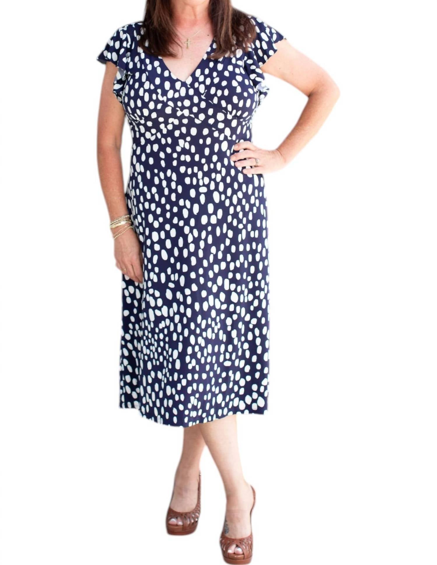 Платье миди с оборками в цвете темно-синий/мягкий белый London Times
Платье миди с оборками в цвете темно-синий/мягкий белый London Times