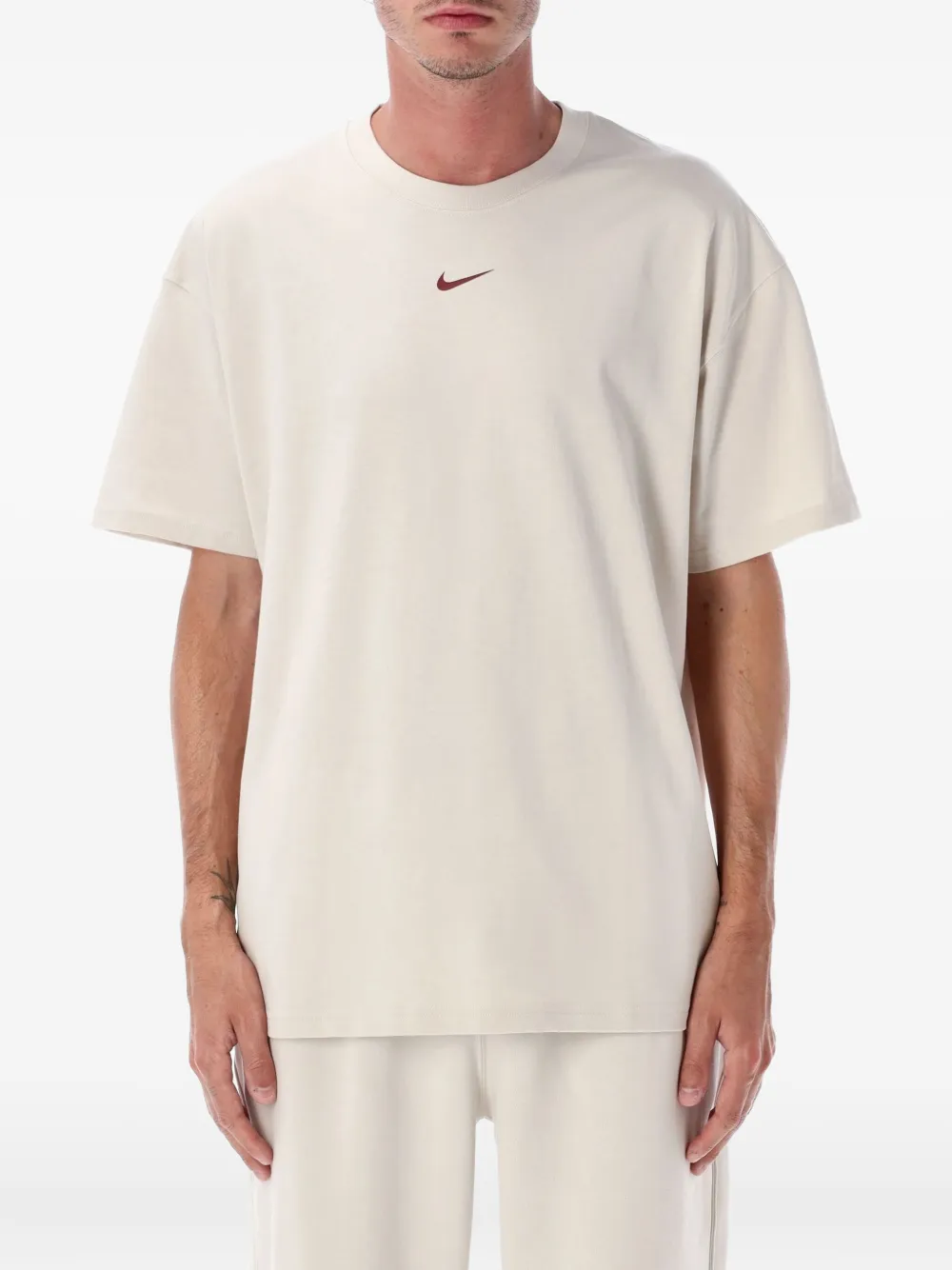 Футболка с логотипом Nike, белый
Футболка с логотипом Nike, белый