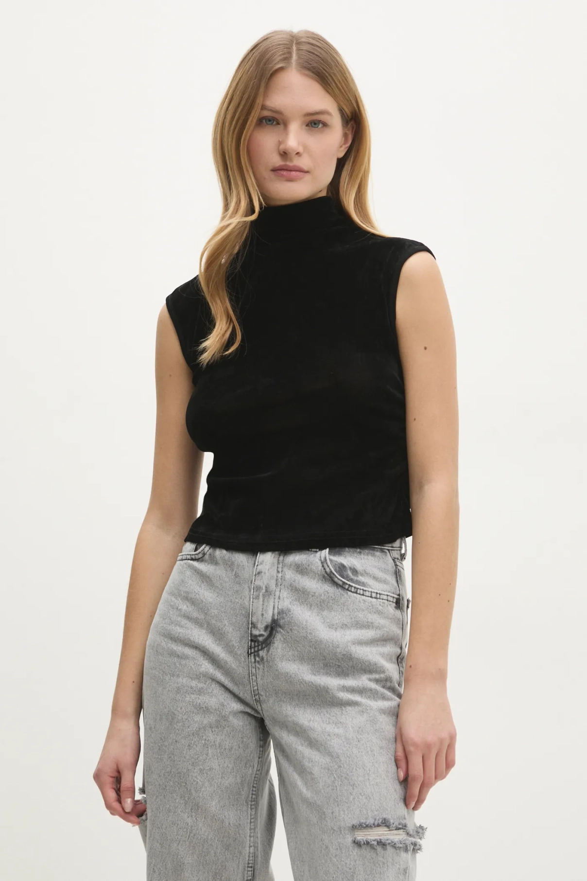 Топ Answear Lab, черный
Топ Answear Lab, черный