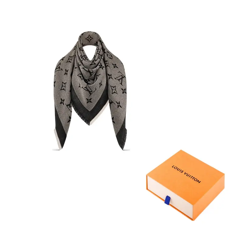 LOUIS VUITTON Нео Натте Монограммная шаль, Black
LOUIS VUITTON Нео Натте Монограммная шаль, Black