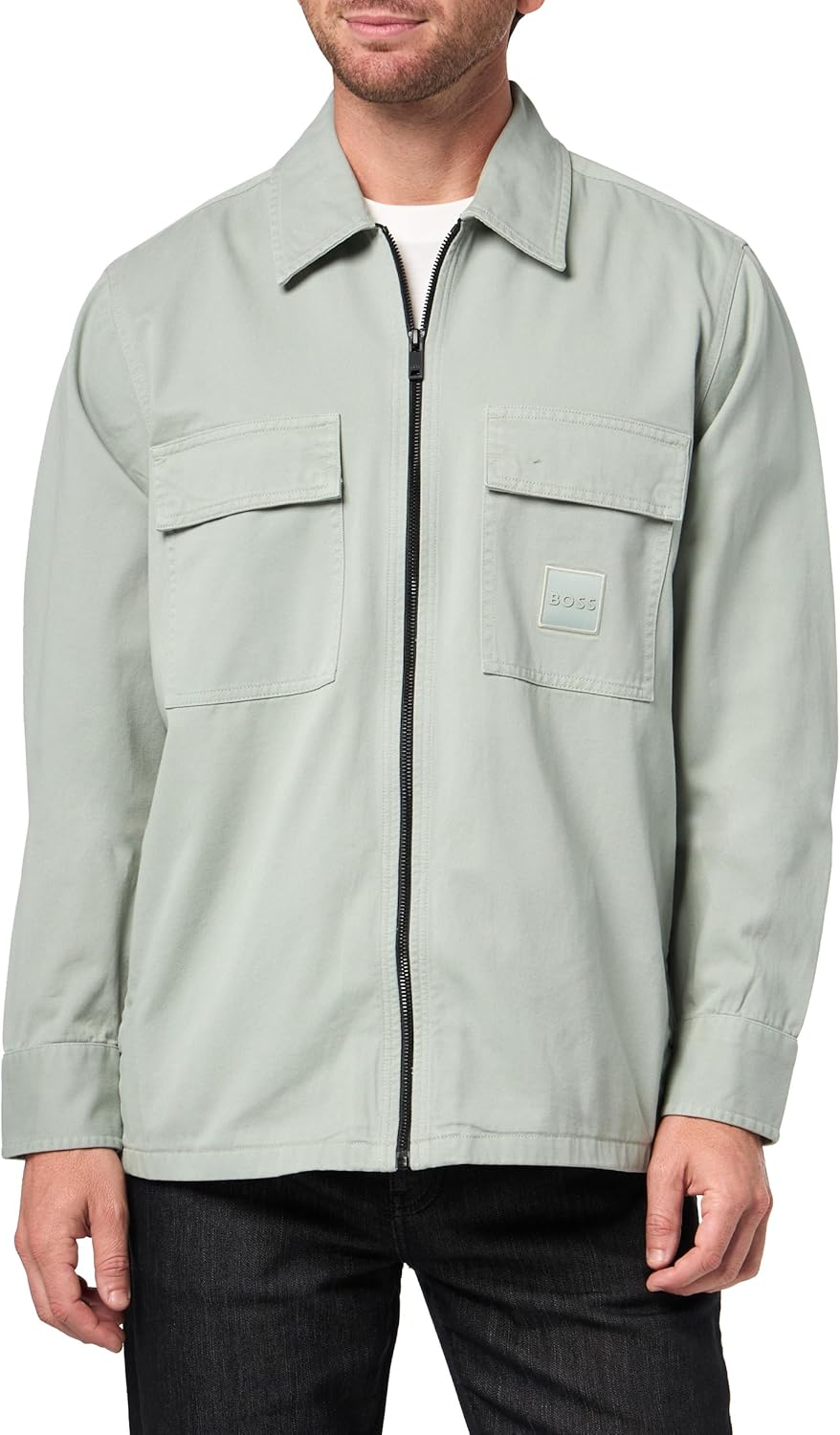 Мужская саржевая рубашка BOSS с карманом-карго и застежкой-молнией, Slate Green
Мужская саржевая рубашка BOSS с карманом-карго и застежкой-молнией, Slate Green