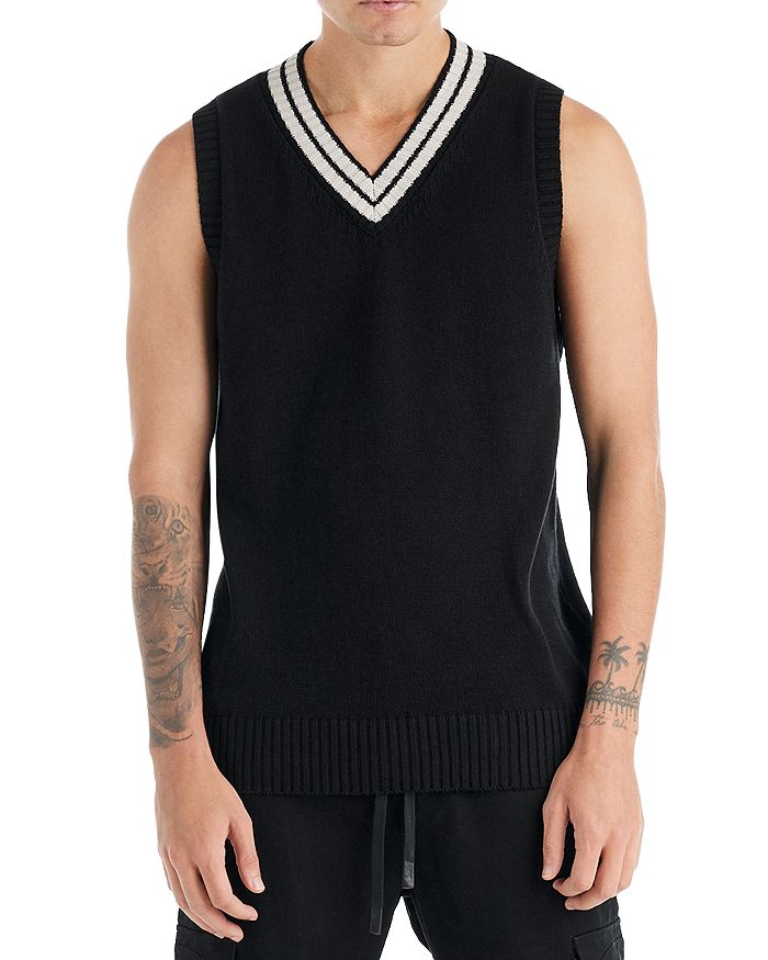 Жилет-свитер Raphael Cotton Tipped Regular Fit с V-образным вырезом nANA jUDY, черный
Жилет-свитер Raphael Cotton Tipped Regular Fit с V-образным вырезом nANA jUDY, черный