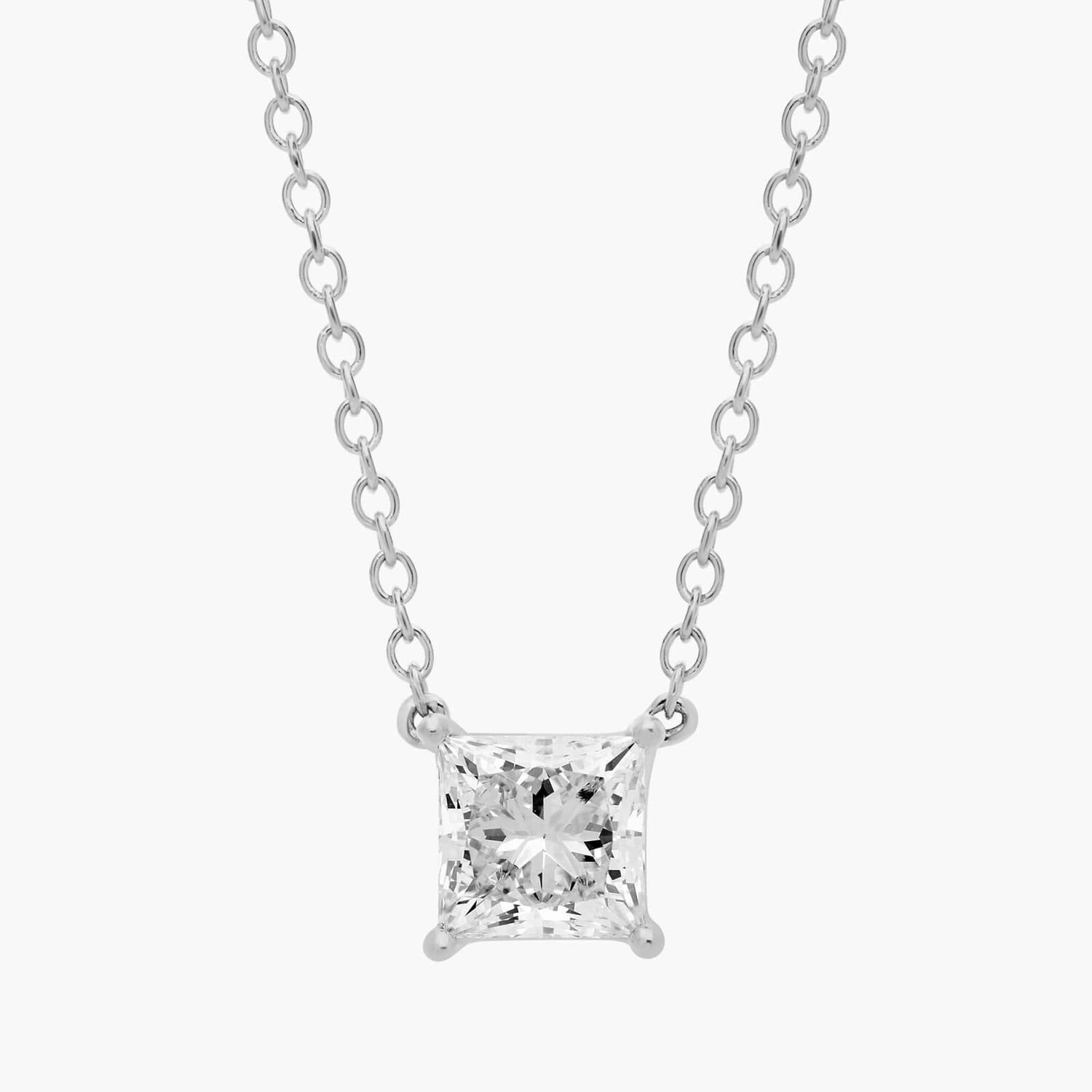 Подвеска с бриллиантом-солитером огранки «принцесса» из платины (3/4 карата, два цвета — HI / SI1-SI2) Blue Nile
Подвеска с бриллиантом-солитером огранки «принцесса» из платины (3/4 карата, два цвета — HI / SI1-SI2) Blue Nile