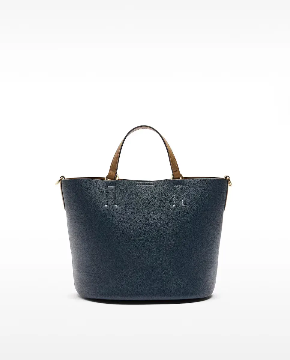 Сумка-трансформер в стиле тоут с застежкой-молнией и съемным держателем для карт Parfois, темно-синий
Сумка-трансформер в стиле тоут с застежкой-молнией и съемным держателем для карт Parfois, темно-синий