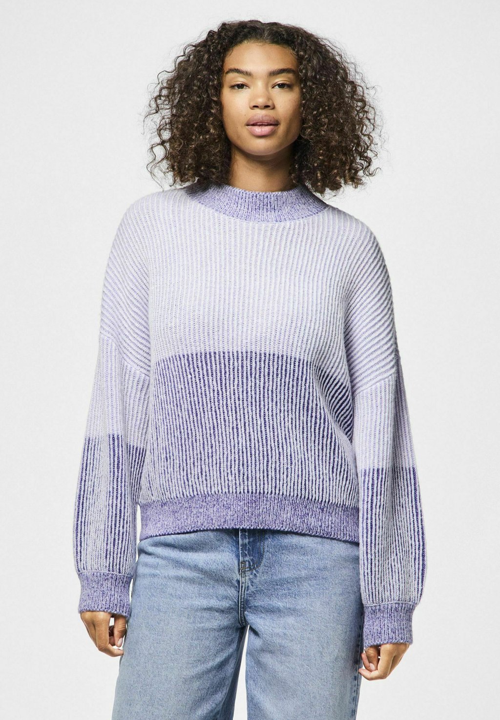 Свитер PCNELLA O NECK Pieces, сиреневый
Свитер PCNELLA O NECK Pieces, сиреневый