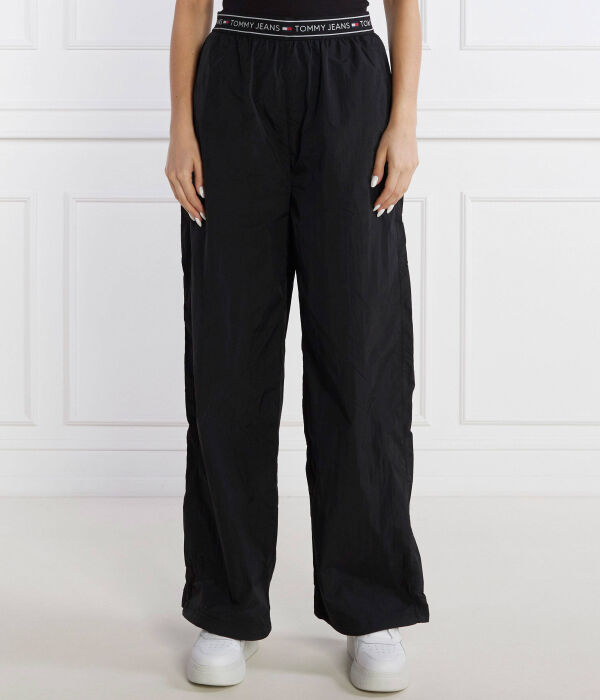 Мешковатые брюки с тесьмой Loose fit Tommy Jeans, черный
Мешковатые брюки с тесьмой Loose fit Tommy Jeans, черный