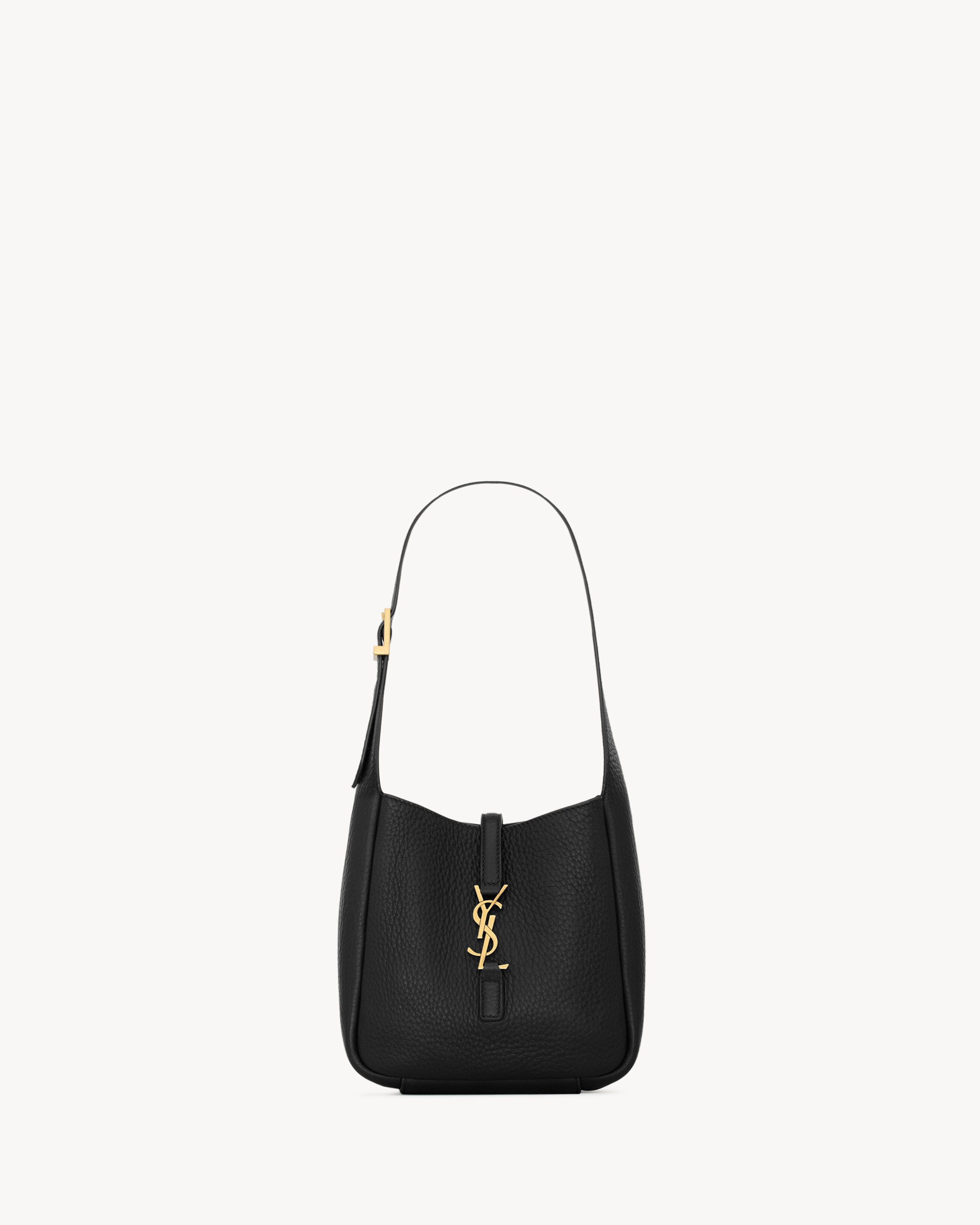 Младшая версия культовой сумки LE 5 A 7 Saint Laurent, черный
Младшая версия культовой сумки LE 5 A 7 Saint Laurent, черный