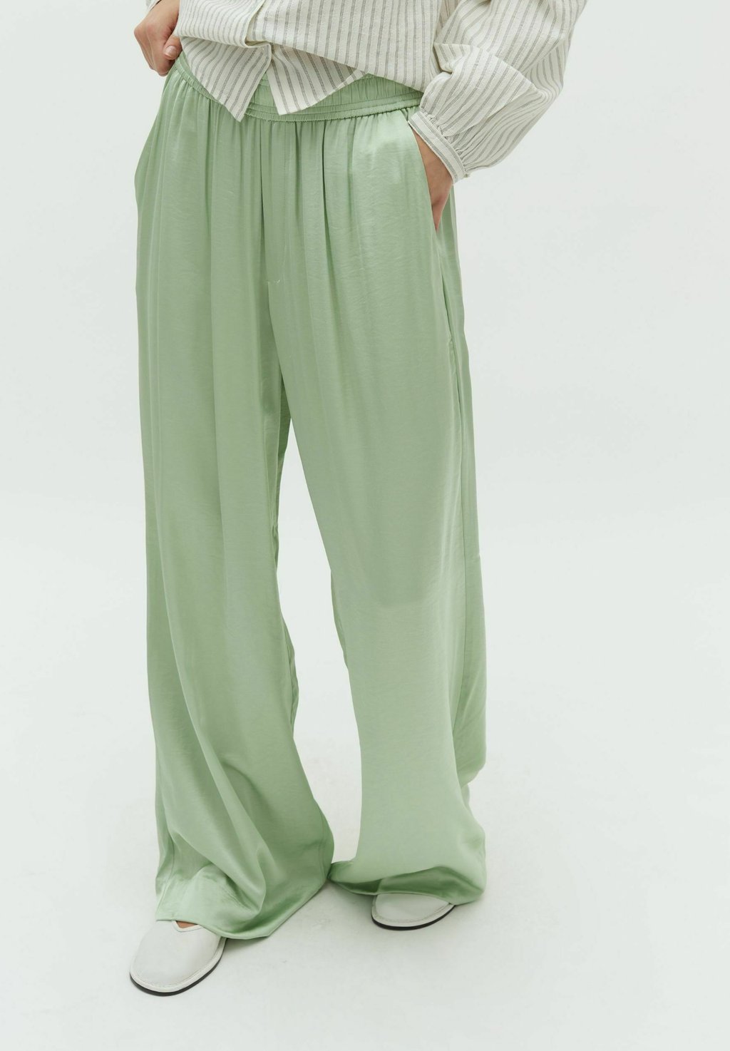 Брюки ASAKA-M mbyM, зеленый
Брюки ASAKA-M mbyM, зеленый