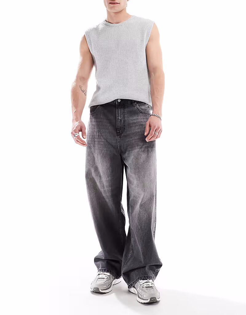 Джинсы Pull&Bear очень мешковатые в винтажном черном цвете
Джинсы Pull&Bear очень мешковатые в винтажном черном цвете