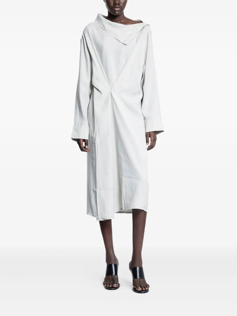 Платье из кожи с высоким воротом и драпировкой Studio Nicholson, серый
Платье из кожи с высоким воротом и драпировкой Studio Nicholson, серый