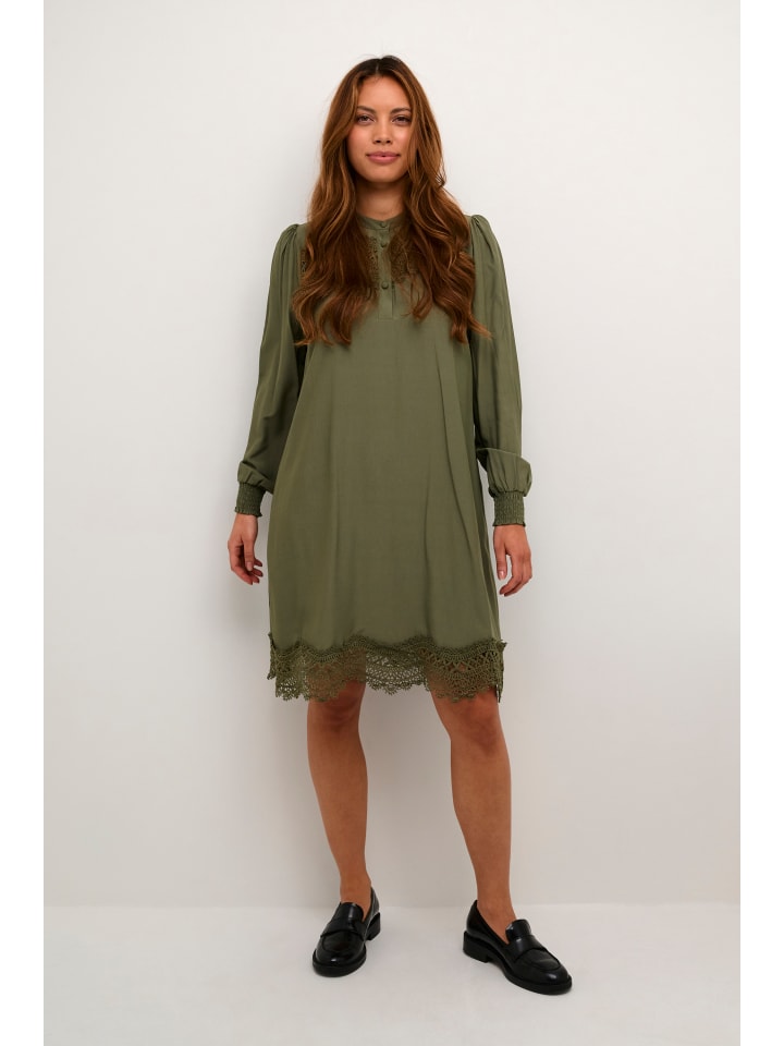 Платье до колена CULTURE
Платье до колена CULTURE