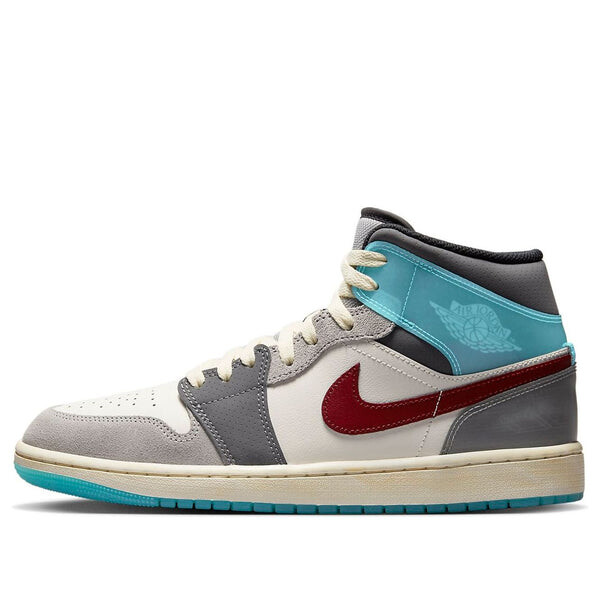 Кроссовки 1 средние Air Jordan, серый
Кроссовки 1 средние Air Jordan, серый