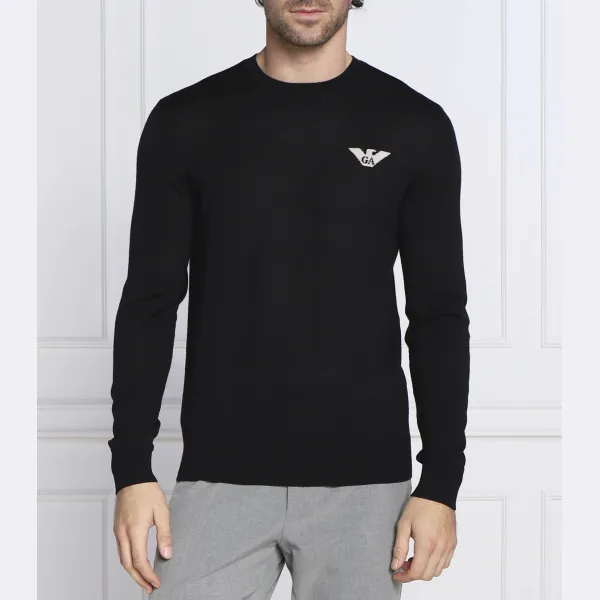 Шерстяной свитер узкого кроя Emporio Armani, черный 
Шерстяной свитер узкого кроя Emporio Armani, черный
