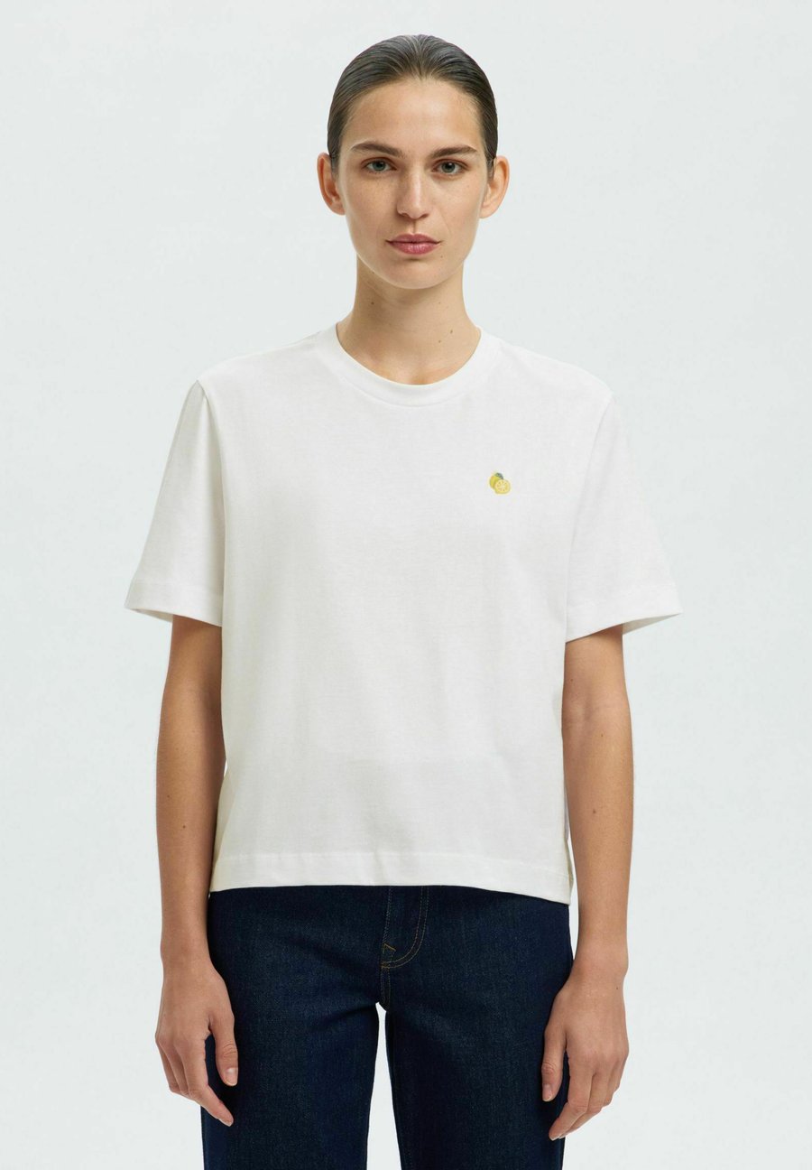 Футболка Selected Femme MIT RUNDHALSAUSSCHNITT BESTICKTES, Bright White/White, Белый, Футболка Selected Femme MIT RUNDHALSAUSSCHNITT BESTICKTES, Bright White/White
Футболка Selected Femme MIT RUNDHALSAUSSCHNITT BESTICKTES, Bright White/White, Белый, Футболка Selected Femme MIT RUNDHALSAUSSCHNITT BESTICKTES, Bright White/White