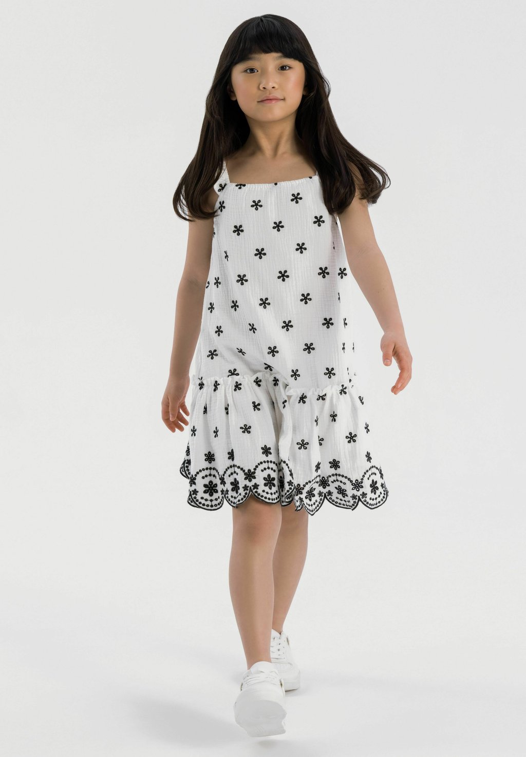 Повседневное платье FRILL STRAPS & A-LINE MINOTI, слоновая кость
Повседневное платье FRILL STRAPS & A-LINE MINOTI, слоновая кость