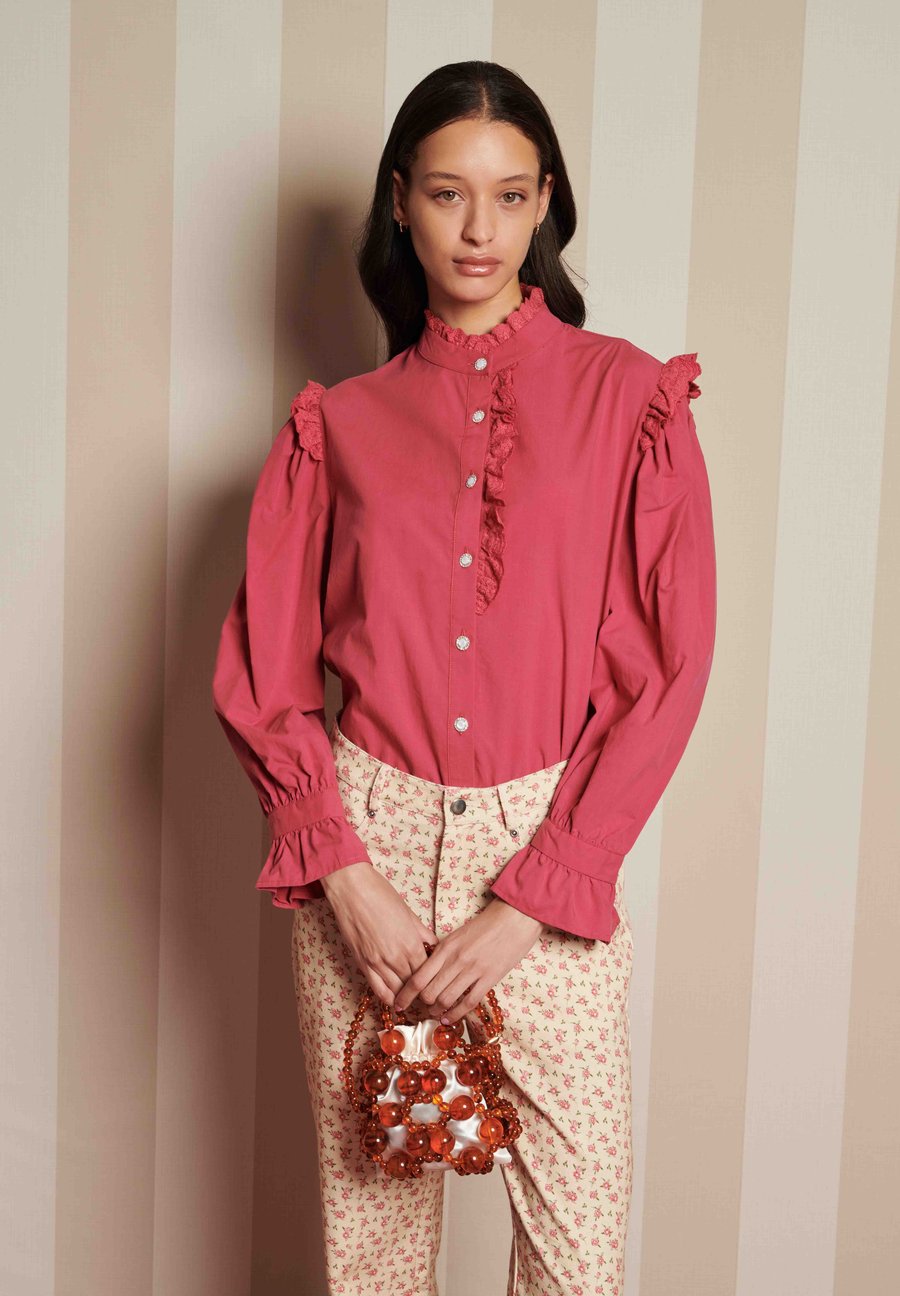 Блуза Sister Jane FERN FARE, Pink/Light Pink
Блуза Sister Jane FERN FARE, Pink/Light Pink