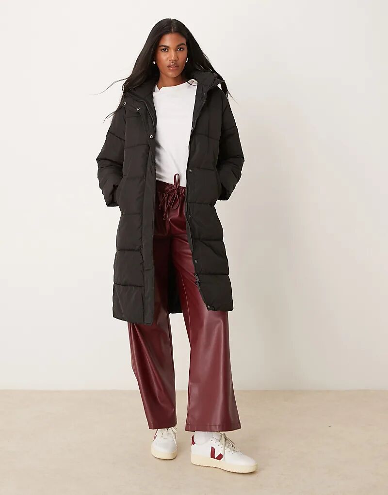 Стеганое длинное пальто черного цвета New Look, Черный, Стеганое длинное пальто черного цвета New Look
Стеганое длинное пальто черного цвета New Look, Черный, Стеганое длинное пальто черного цвета New Look