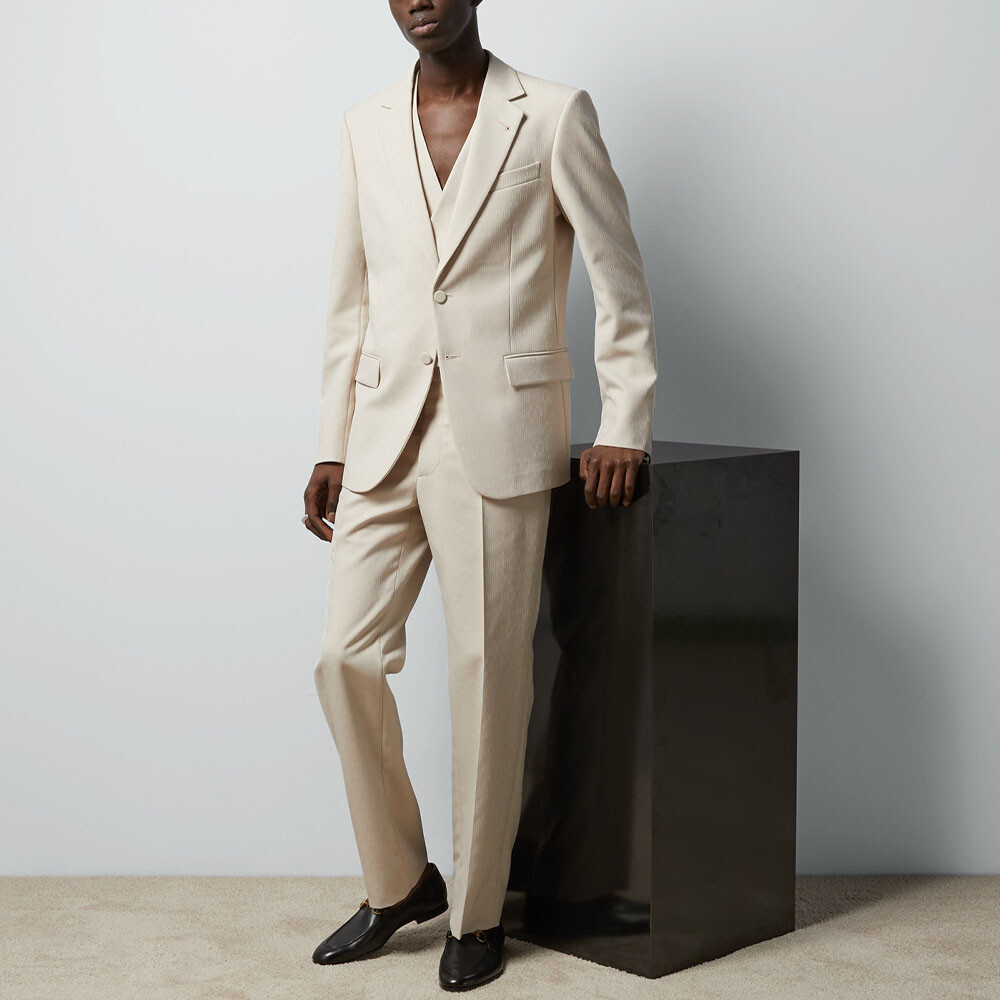 Повседневные брюки мужские бежевые Gucci, бежевый
Повседневные брюки мужские бежевые Gucci, бежевый