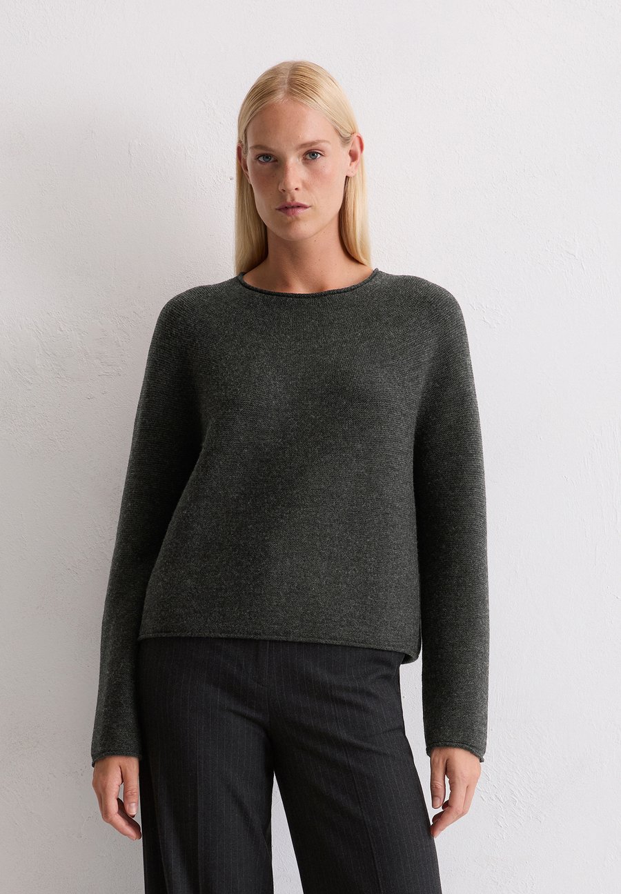 Джемпер Marc O'Polo LONGSLEEVE, Night Grey Melange/Dark Grey
Джемпер Marc O'Polo LONGSLEEVE, Night Grey Melange/Dark Grey
