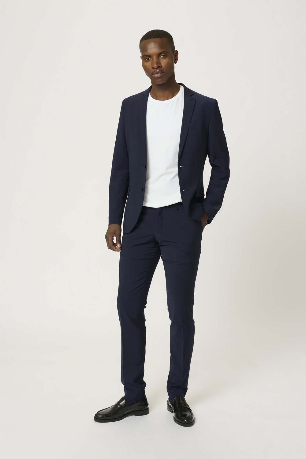 Пиджак JONATHAN Matinique, темно-синий
Пиджак JONATHAN Matinique, темно-синий