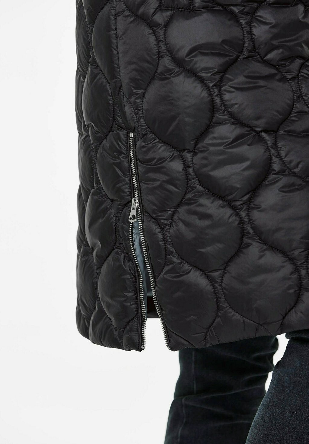 Зимнее пальто STEPPMANTEL GOLDNER, черный
Зимнее пальто STEPPMANTEL GOLDNER, черный