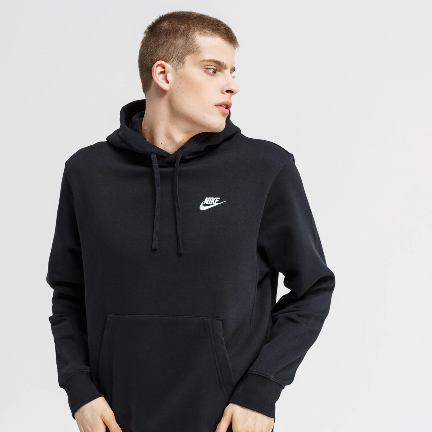 Худи флисовая Nike SportWear Club, черный
Худи флисовая Nike SportWear Club, черный