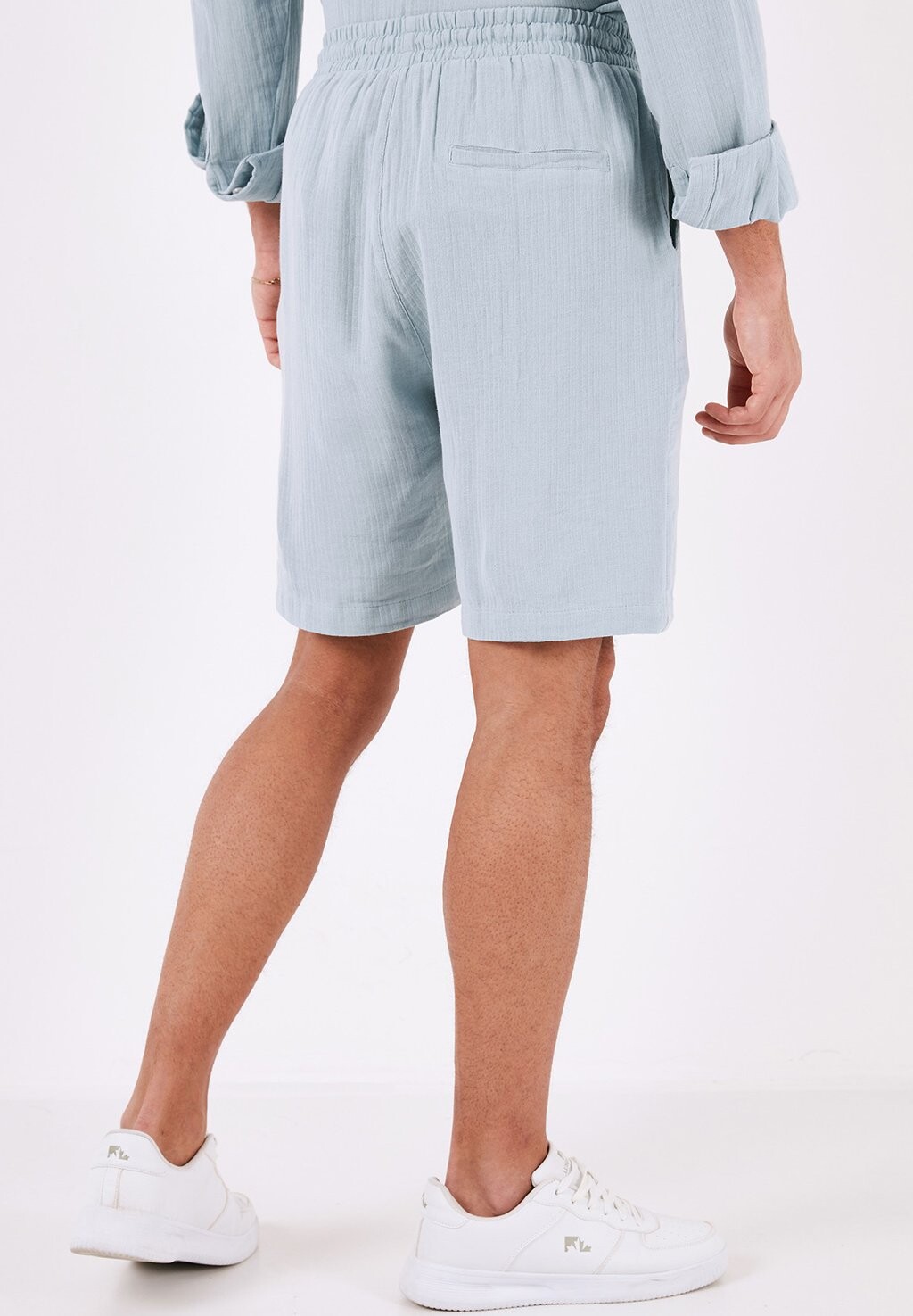 Шорты Regular Fit Buratti, цвет морской волны
Шорты Regular Fit Buratti, цвет морской волны