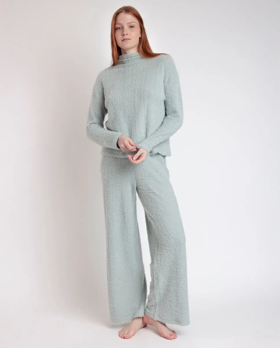 Женская длинная пижама из трикотажа с эффектом меха Admas, бирюзовый
Женская длинная пижама из трикотажа с эффектом меха Admas, бирюзовый
