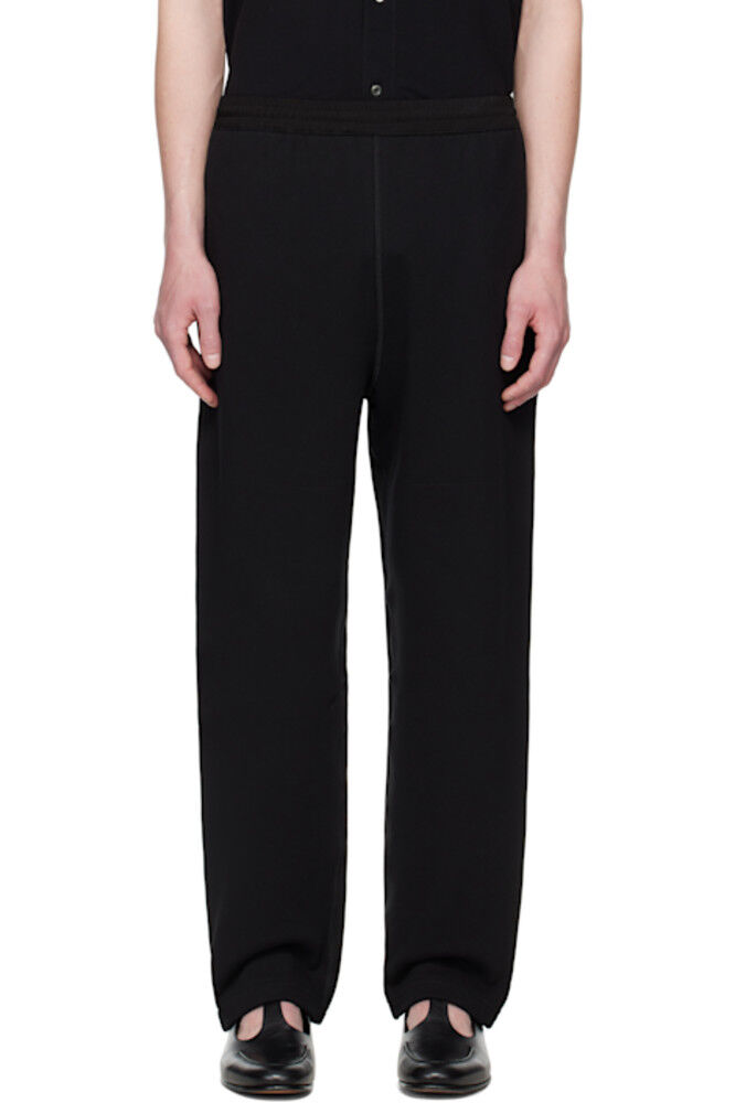 Черные тканые спортивные штаны WB Lady White Co.
Черные тканые спортивные штаны WB Lady White Co.