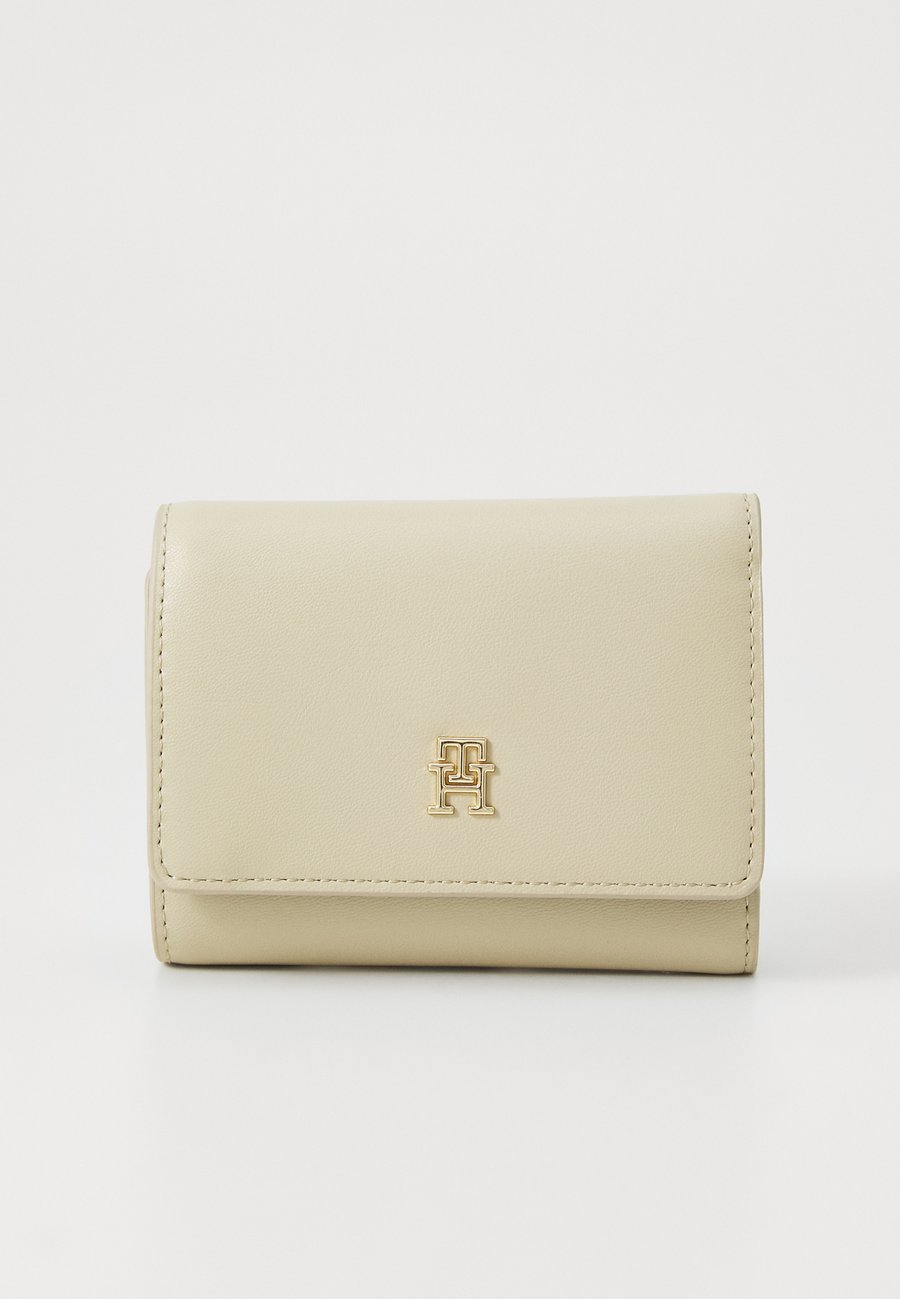 Кошелек Tommy Hilfiger ICON TRIFOLD, Sandalwood/Beige
Кошелек Tommy Hilfiger ICON TRIFOLD, Sandalwood/Beige