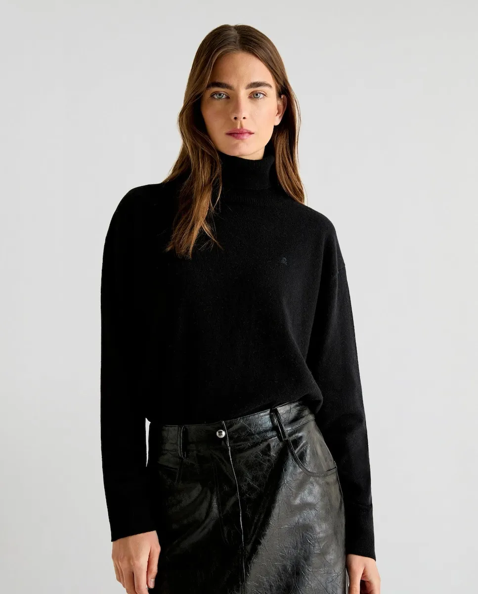 Женский джемпер с высоким воротником и классическим кроем Scalpers, черный
Женский джемпер с высоким воротником и классическим кроем Scalpers, черный