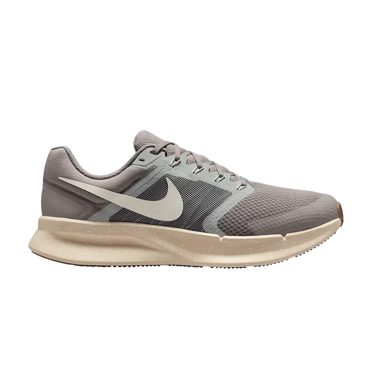 Кроссовки Nike Run Swift 3, College Grey Light Silver
Кроссовки Nike Run Swift 3, College Grey Light Silver