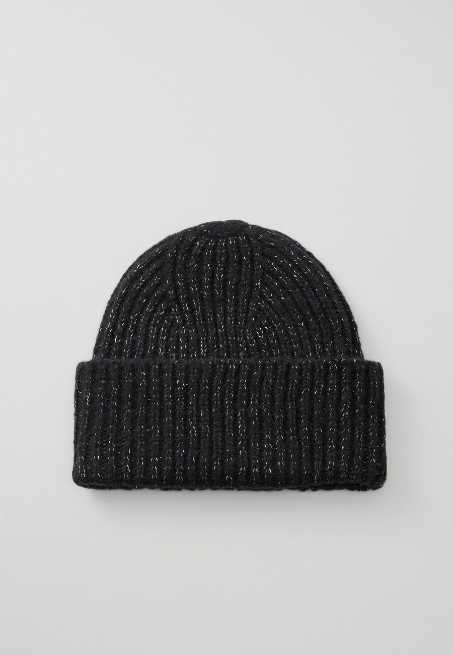 Шапка Tommy Jeans SCRIPT GLITTER BEANIE, Black
Шапка Tommy Jeans SCRIPT GLITTER BEANIE, Black