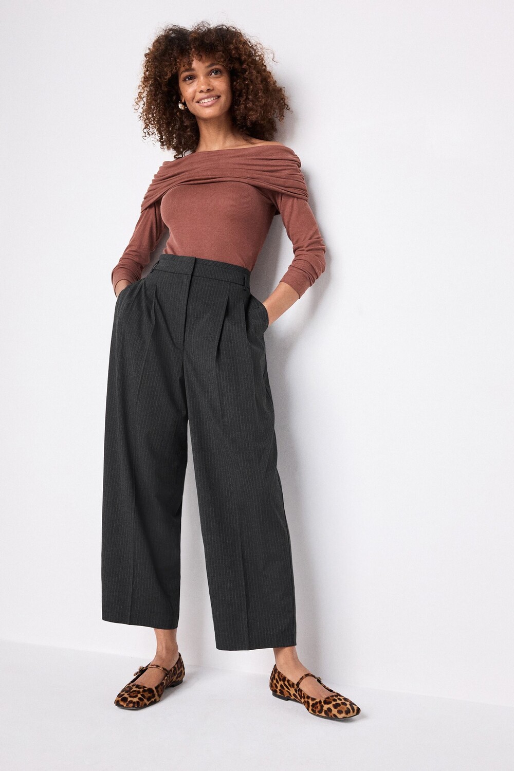 Брюки бочки по фигуре Next, серый
Брюки бочки по фигуре Next, серый