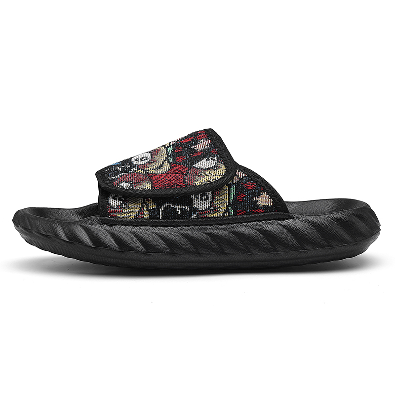 Тапочки-слайды мужские с тиснением и износостойкой строчкой Shiozawa, Black
Тапочки-слайды мужские с тиснением и износостойкой строчкой Shiozawa, Black