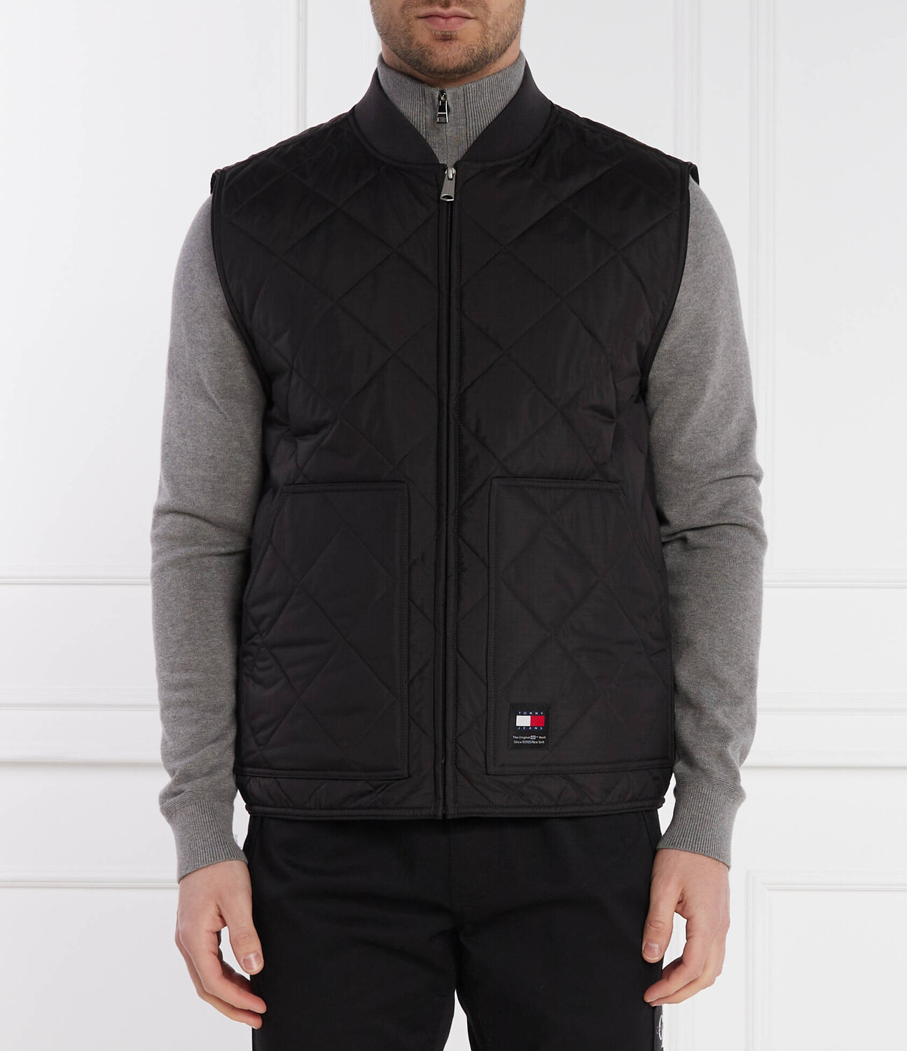 Куртка Tommy Jeans ENTRY Regular Fit, черный
Куртка Tommy Jeans ENTRY Regular Fit, черный