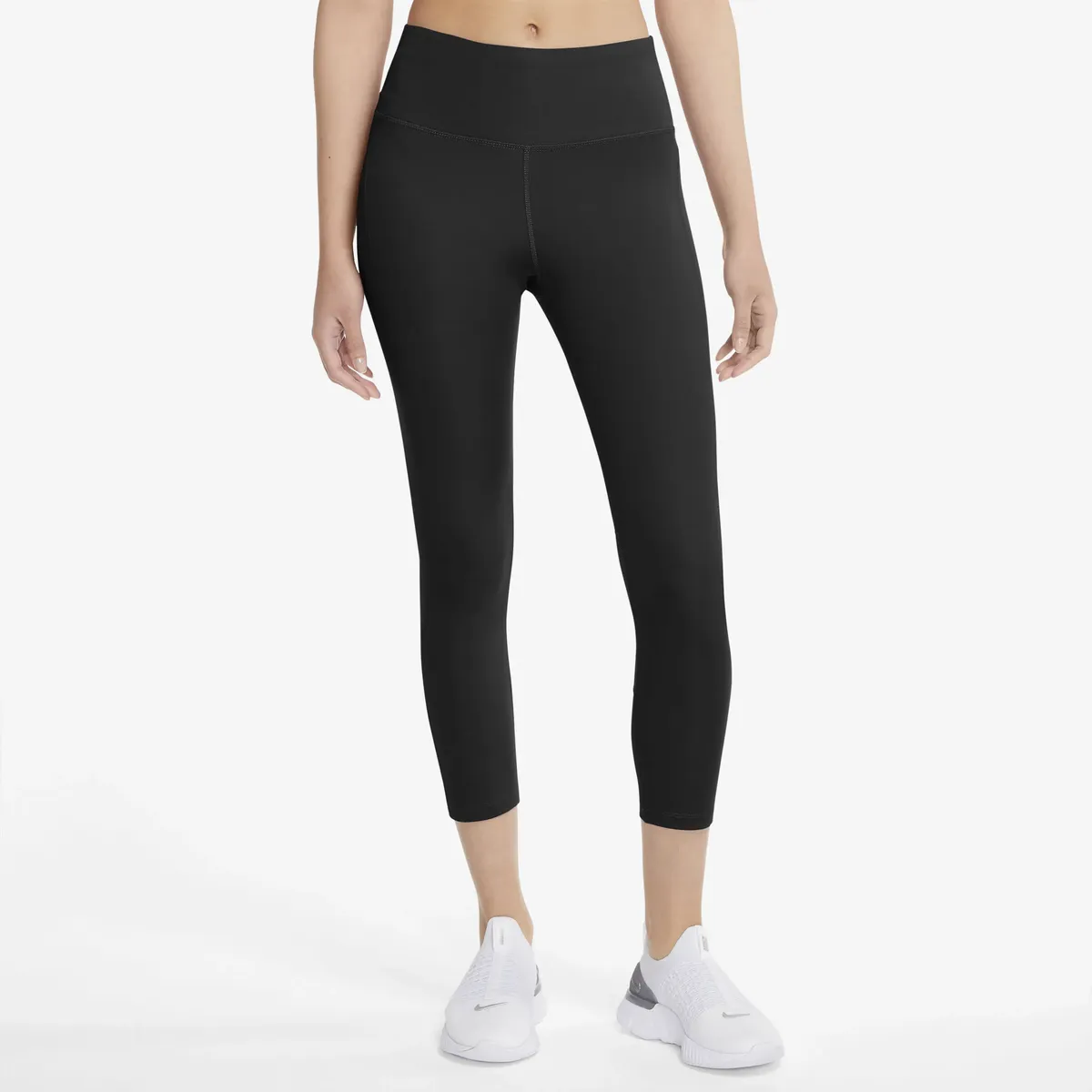 Тайтсы для бега Nike "Dri-FIT Fast Women's Crop Leggings со средней посадкой", черный
Тайтсы для бега Nike "Dri-FIT Fast Women's Crop Leggings со средней посадкой", черный