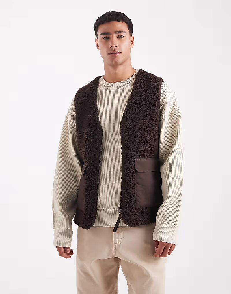 Жилет Borg Utility коричневого цвета Asos Design
Жилет Borg Utility коричневого цвета Asos Design