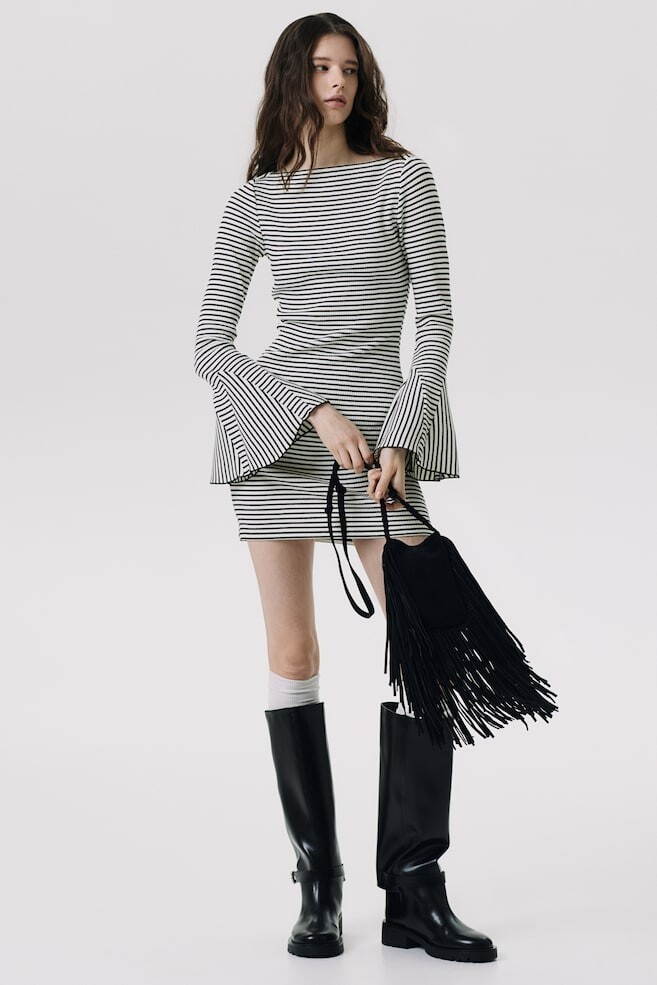 Платье в рубчик с рукавами-фонариками H&M, мультиколор
Платье в рубчик с рукавами-фонариками H&M, мультиколор