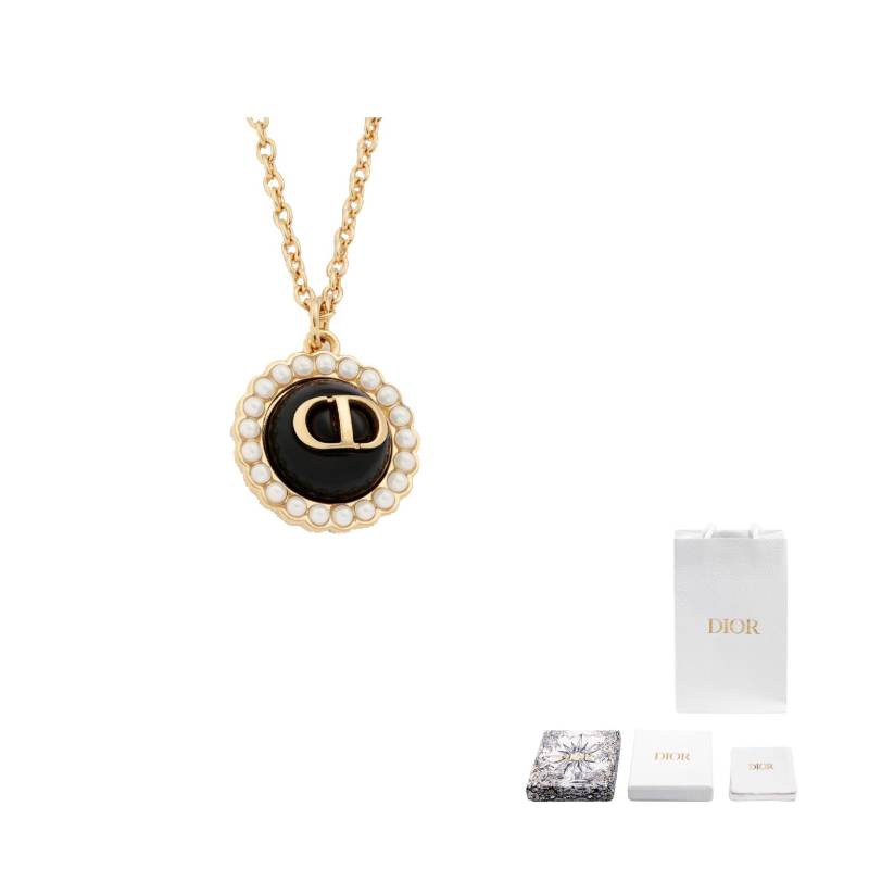 Латунные ожерелья женские золотые DIOR, золотой
Латунные ожерелья женские золотые DIOR, золотой