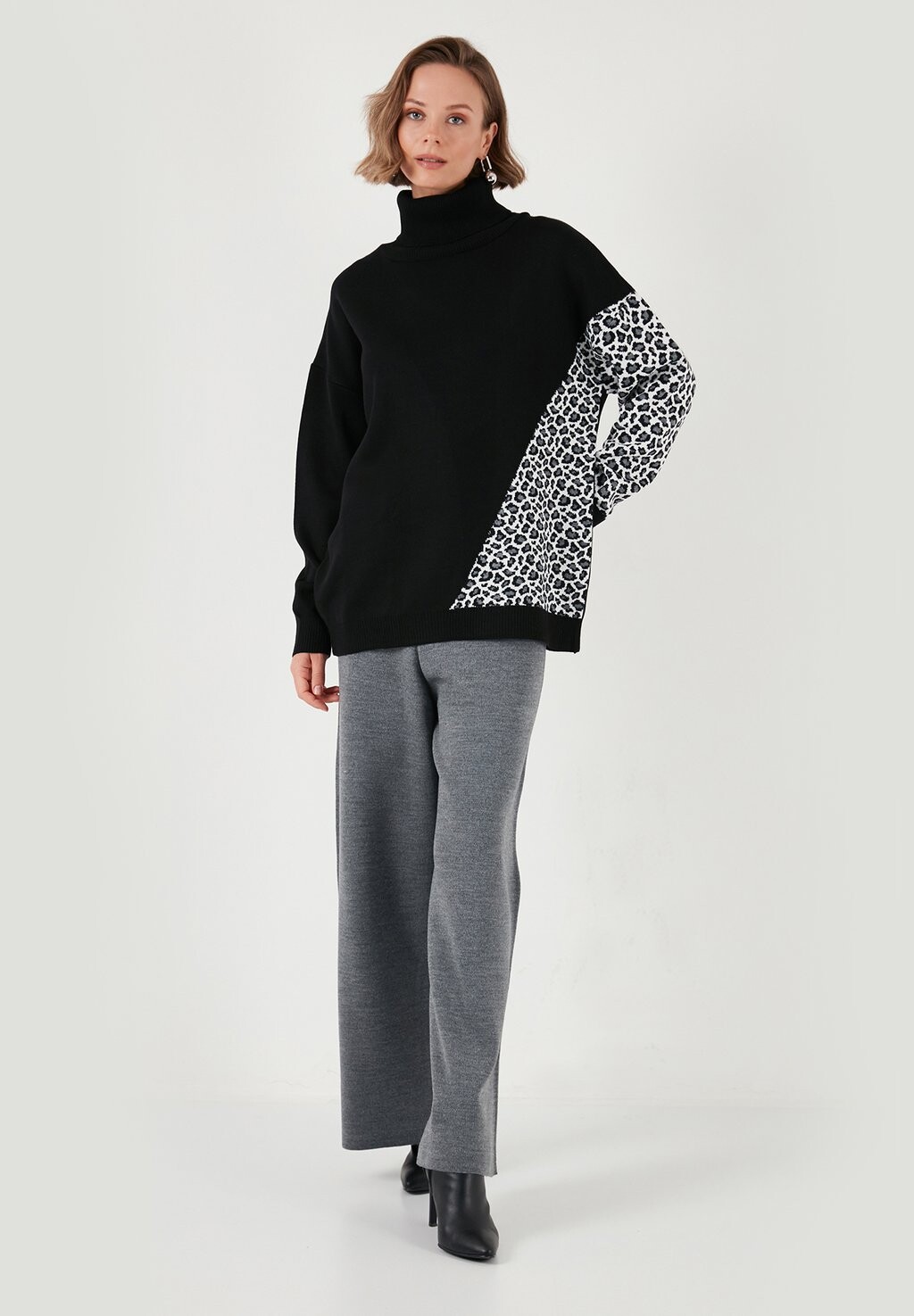 Джемпер LELA, черный
Джемпер LELA, черный