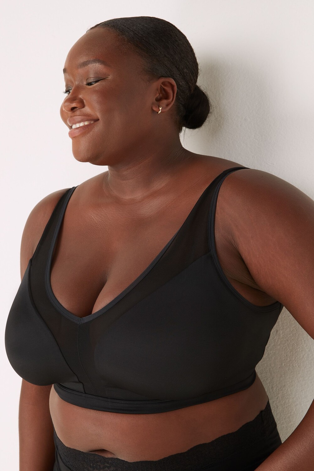 Бюстгальтер с полной поддержкой без подкладок Next, черный
Бюстгальтер с полной поддержкой без подкладок Next, черный