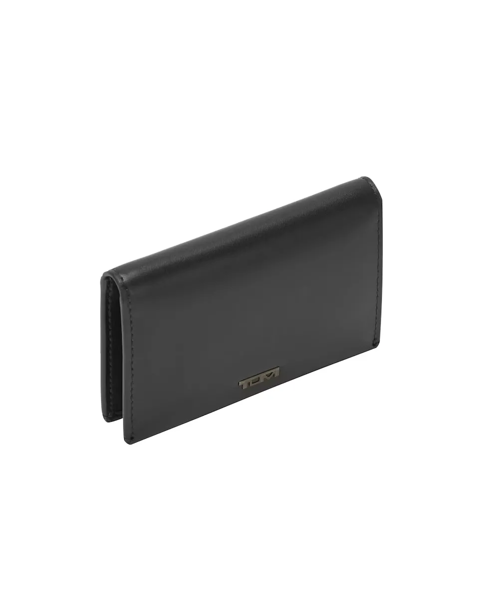 Многооконный мужской держатель для карт Nassau из черной кожи Tumi, чёрный
Многооконный мужской держатель для карт Nassau из черной кожи Tumi, чёрный
