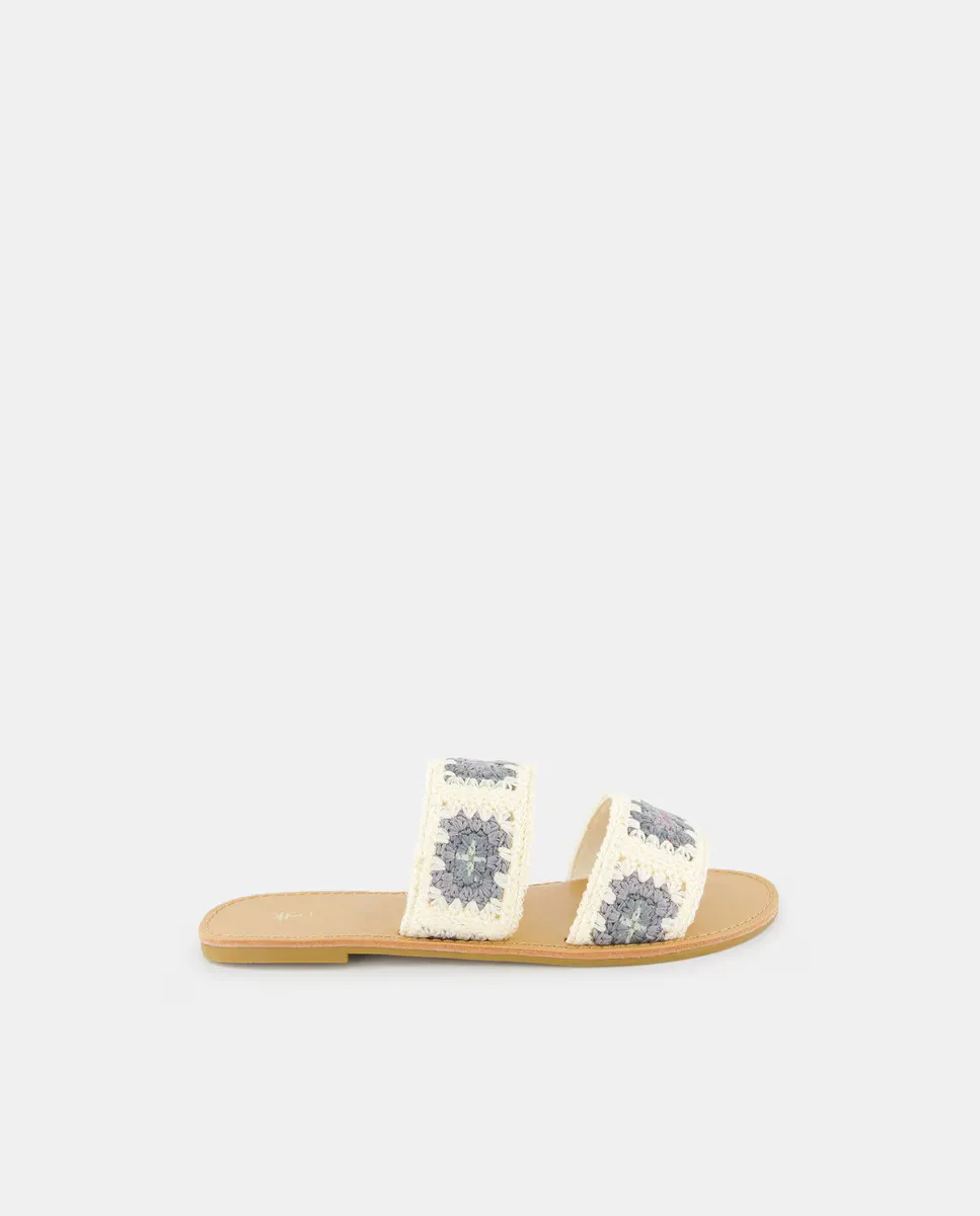 Вязаные крючком сандалии для девочек Coconut El Corte Inglés, мультиколор
Вязаные крючком сандалии для девочек Coconut El Corte Inglés, мультиколор