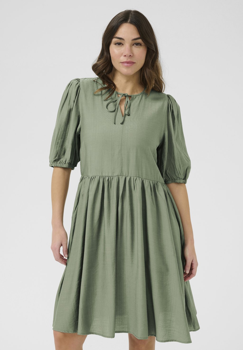 Повседневное платье MARIANA Kaffe, зеленый
Повседневное платье MARIANA Kaffe, зеленый