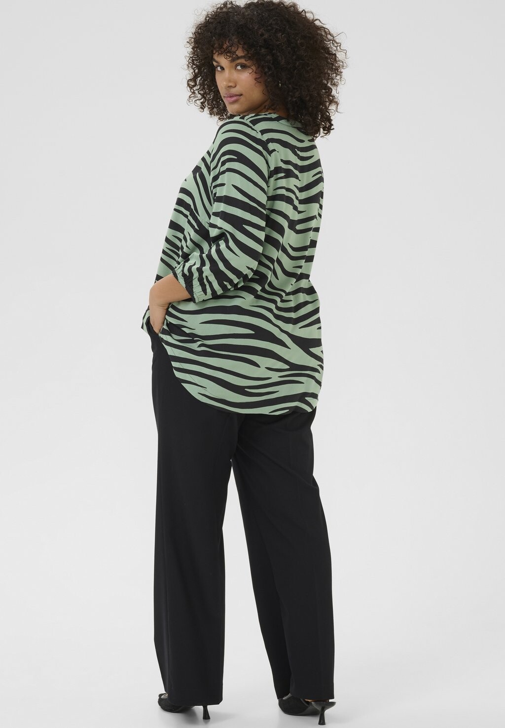 Блуза Kaffe Curve, зеленый
Блуза Kaffe Curve, зеленый