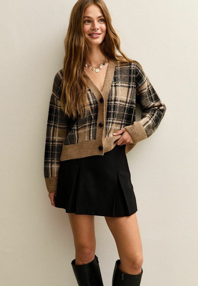 Кардиган New Look CHECKED , Brown Pattern/Brown
Кардиган New Look CHECKED , Brown Pattern/Brown